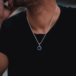 Blue sapphire pendant for men store