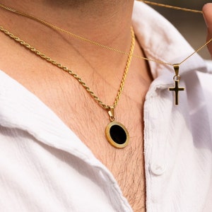Runder schwarzer Onyx Goldanhänger Halskette Herren - Spiralgemusterter 18K Goldkettenanhänger - Herren Goldkette für Herren - Herrenschmuck Geschenke