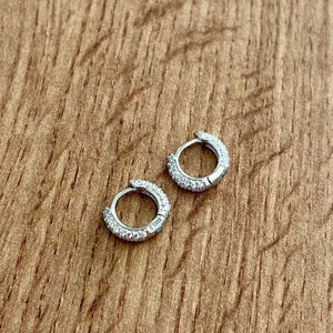Herren Ohrringe - Silber Diamant Creolen - 12 mm Huggie Ohrringe für Herren - Creolen Herren - Dicker Diamant Herrenschmuck