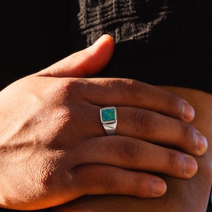 Silver Opal Signetring - Herrring - Herr Opalring - Fyrkantig Lillefingerring - Silver Signetring För Herrar - Herrsmycken Från Twistedpendant