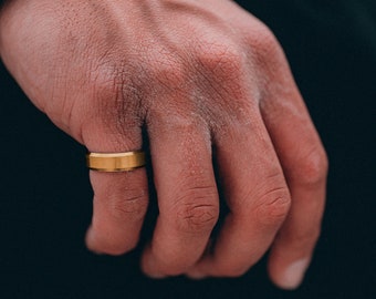 Mens Ring - 18K Gold Band Ring Men, Mens Pinky Rings, Signet Ring Man, Mens Gold Ring for Anniversary, Gold Rings For Men- By Twistedpendant