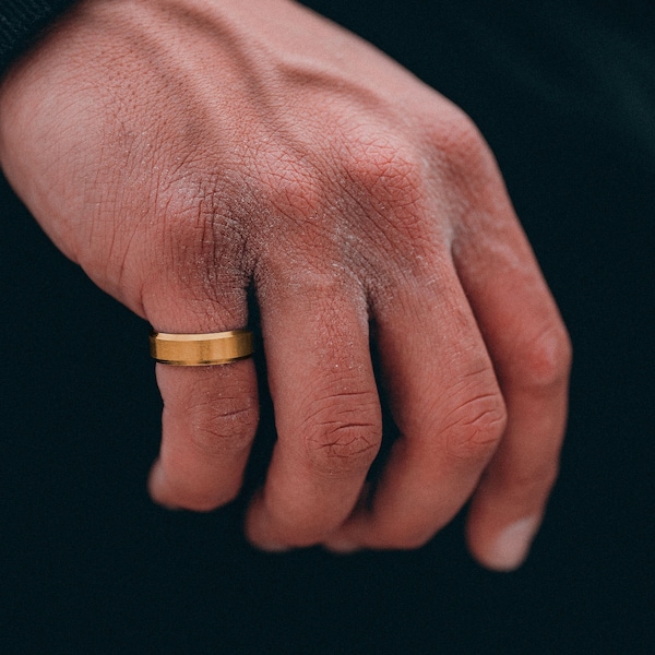 Mens Ring - 18K Gold Band Ring Men, Mens Pinky Rings, Signet Ring Man, Mens Gold Ring for Anniversary, Gold Rings For Men- By Twistedpendant