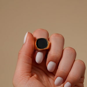 Anillo de sello de oro de 18 quilates, anillos para mujer, anillo de oro grueso, anillo de sello de plata para mujer, anillos grandes con piedras preciosas negras para mujer - de Twistedpendant