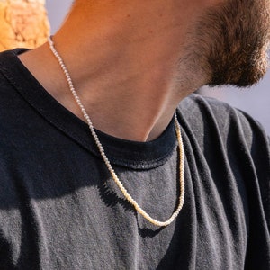 Pearl necklace hot sale thin