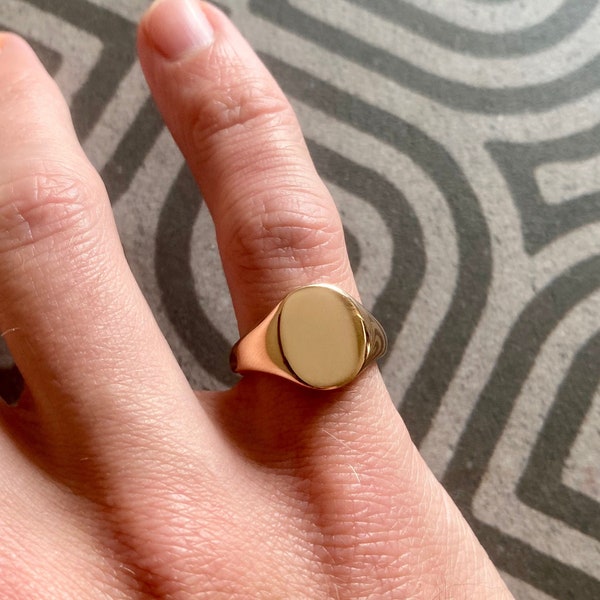 Mens Ring - Rose Gold Signet Ring Men -  Mens Pinky Gold Signet Ring Mens - Gold Pinky Rings for Men - Mini Oval Rose Gold Ring - Gifts Men