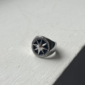 Anillo de sello de plata para hombre - Anillo de sello de brújula de estilo vintage para hombre - Anillo de sello para hombre - Anillos de plata para hombre - Joyería de Twistedpendant