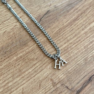 Collar con inicial para hombre - Joyas personalizadas para hombre - Collar con inicial para hombre - Collar con colgante de plata con inicial o nombre de Twistedpendant