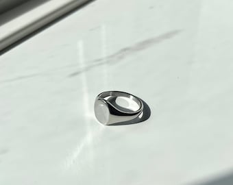 Silver Smooth Signet Ring - Mens Ring - Silver Rings for Men - Oval Pinky Ring - Mens Jewelry - Silver Mens Signet Ring - By Twistedpendant