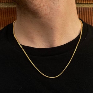 18K Gold Herren Schlangenkette - Dünne Gold Schlangenkette Herren - Gold Schlangenhalsketten für Männer - Gold Halskette Schmuck UK- Herren Kette Twistedpendant