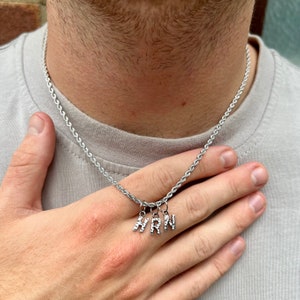 Collar con nombre para hombre, cadena de plata con colgante inicial, collar con inicial para niños y hombres, colgante de letra minimalista de Twistedpendant