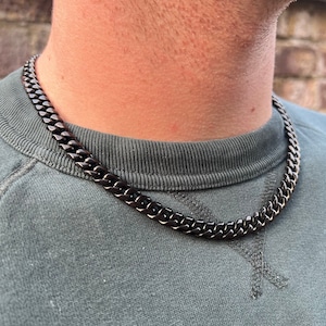 Mens outlet black pendant