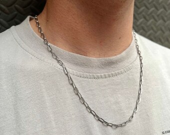 Oak&Luna – Collier avec chaîne trombone en argent sterling ou plaqué or 18 carats – Noms gravés sur mesure jusqu'à 4 inscriptions – Bijoux délicats personnalisés pour femme, épouse, elle, argent