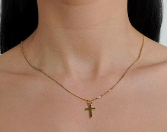 Collana con croce in oro, piccola collana con croce, collana con croce in argento da donna, delicata collana con croce, ciondolo con croce in oro - Collane da donna nel Regno Unito