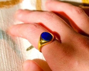 18K Gold Signet Ring, Oval Signet Lapis Lazuli Ring, Gemstone Signet Ring, 18K Gold Rings For Women - Womens Jewelry - Minimalist Rings