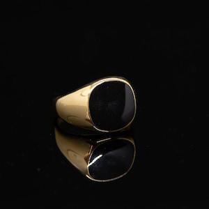 Mens Ring Gold - Onyx Styled Black Ring - Man Ring - Gold Signet Ring - Men Jewelry - Mens Signet Pinky Ring - By Twistedpendant