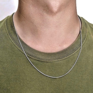Mens thin 2024 silver necklace