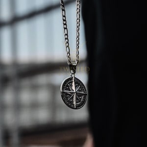 Mens Necklace, Silver Compass North Star Pendant Necklace For Men - Silver Chain Pendant - Minimalist Necklace Gifts -  Silver Pendant Men