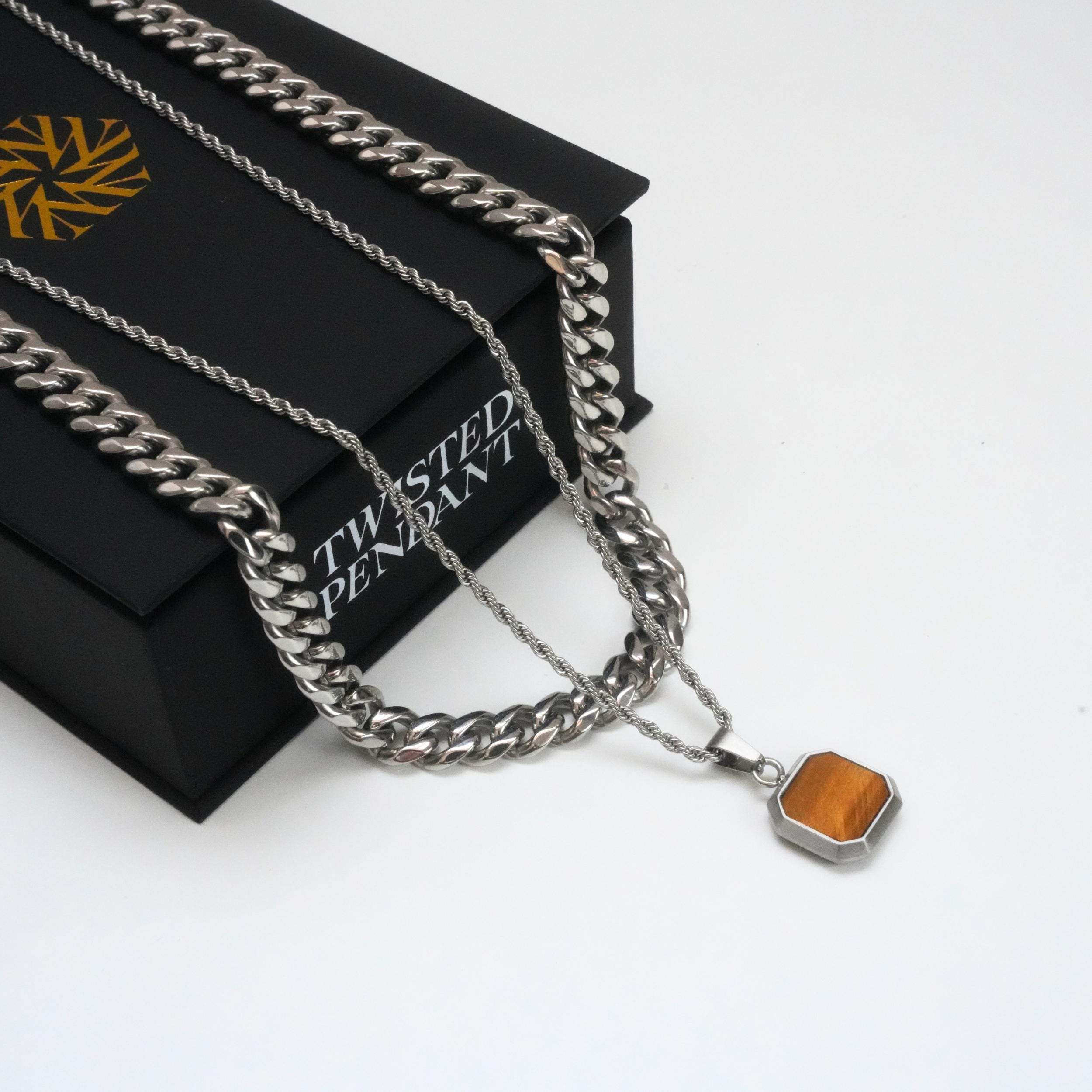 関税/送料込み【twistedpendant】イニシャルA〜J ペンダント 関税/送料込み【twistedpendant】イニシャルA〜J ペンダント