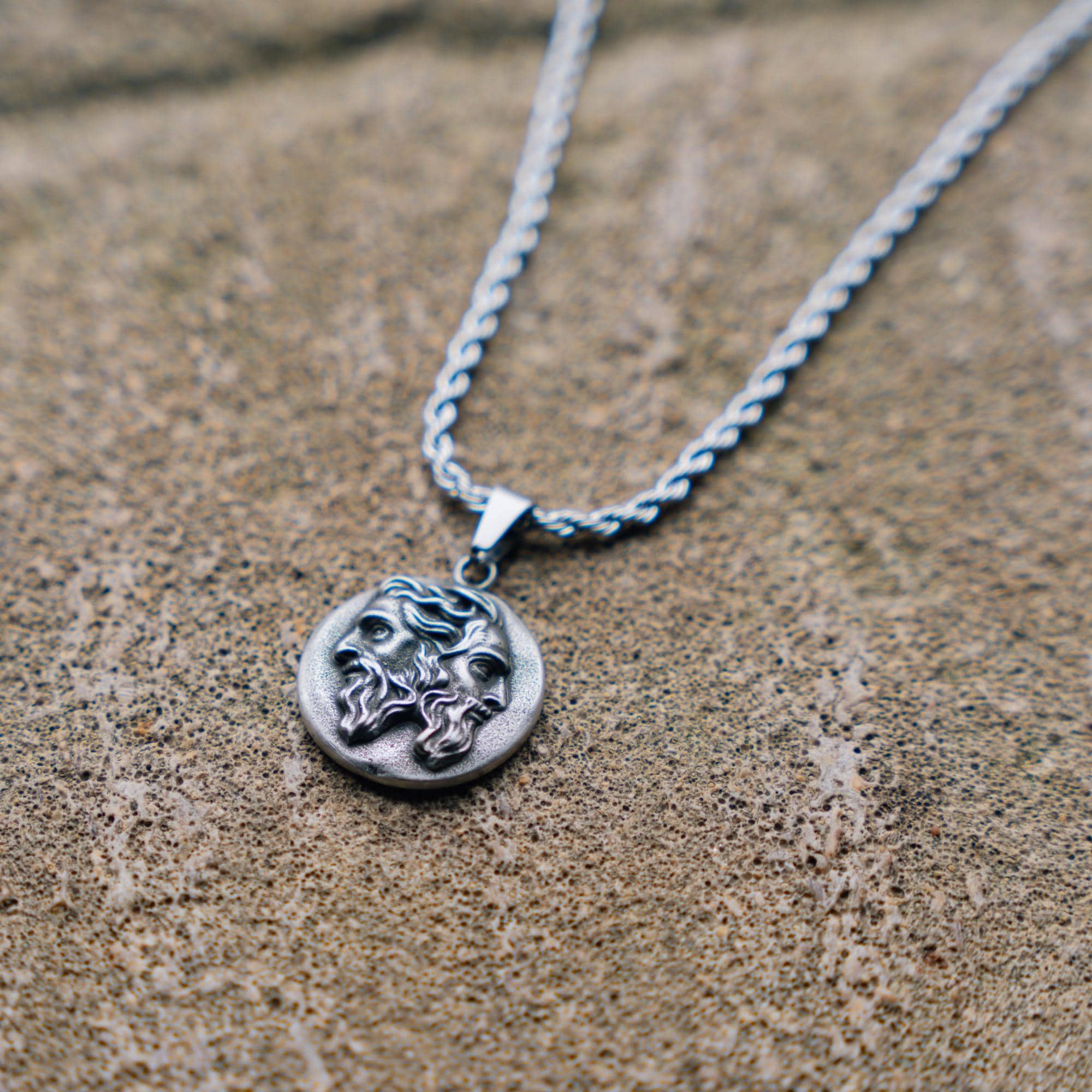 関税/送料込み【twistedpendant】クリストファーペンダント 楽天市場】セントクリストファー（ネックレス・ペンダント