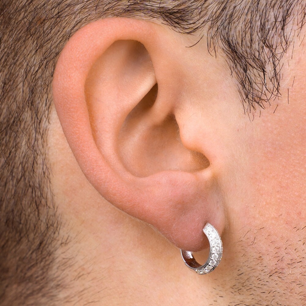 メイ Kawasaki has launched the 2026 Ninja ZX-10R with a price tag of Rs