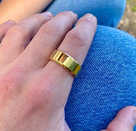 Men's 18K Yellow Gold Ring