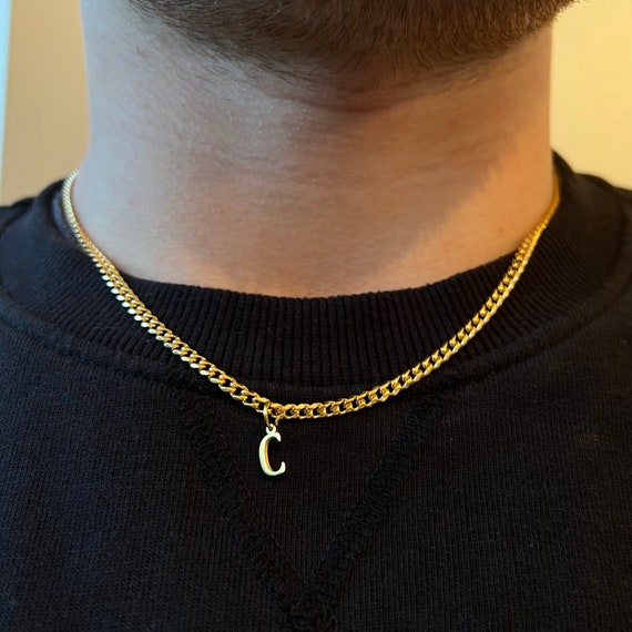 Mens gold chain with letter pendant top