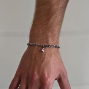 Herenarmband - initiaal armband voor heren - gepersonaliseerde zilveren initiaal armbandketting - 4 mm zilveren rolo-armband - herensieraden zilveren ketting