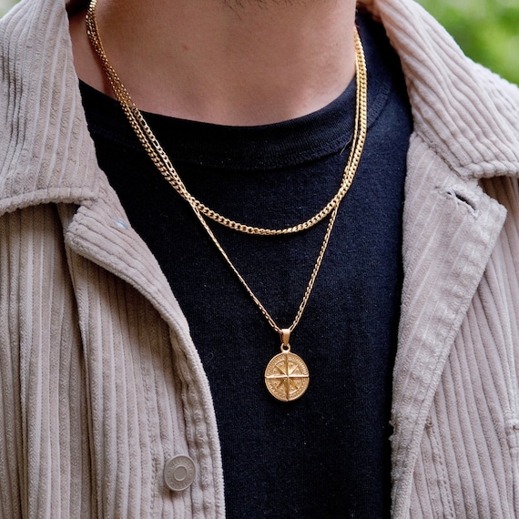 9ct Yellow Gold Compass Pendant & 16