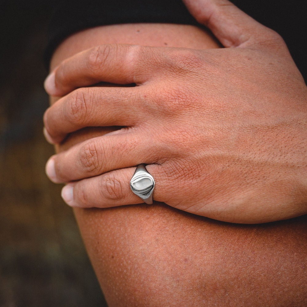 Mens Ring - Silver Signet Ring, Oval Polished Signet Silver Ring