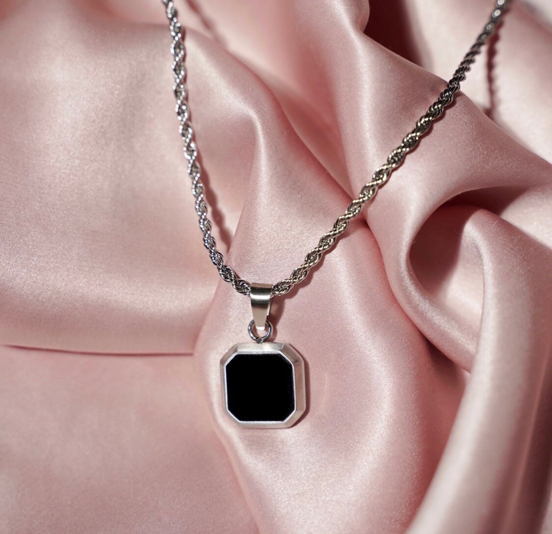 Collana in onice agata bianca e quarzo rutilato | AMetis® Gioielli Collana in onice agata bianca e quarzo rutilato | AMetis® Gioielli