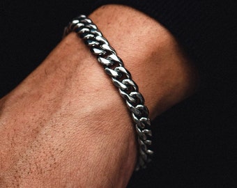 Bracciale in argento da uomo, catena per bracciale a maglia cubana da 8 mm, catena in argento in acciaio inossidabile per uomo - Regalo di gioielli da uomo nel Regno Unito di Twistedpendant