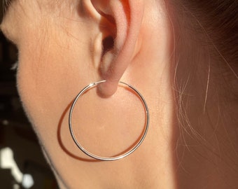 Sterlingzilveren delicate oorringen - dunne zilveren hoepels - zilveren Huggie-oorbellen - minimalistische piercingoorbellen - hoepeloorbellen voor vrouwen