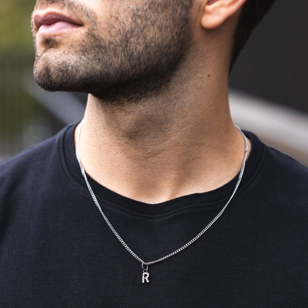 MeMeDIY Collana Personalizzata Con Iniziale E Incisione Floreale - Acciaio Inox 316L, Catena Regolabile, Portachiavi Incluso