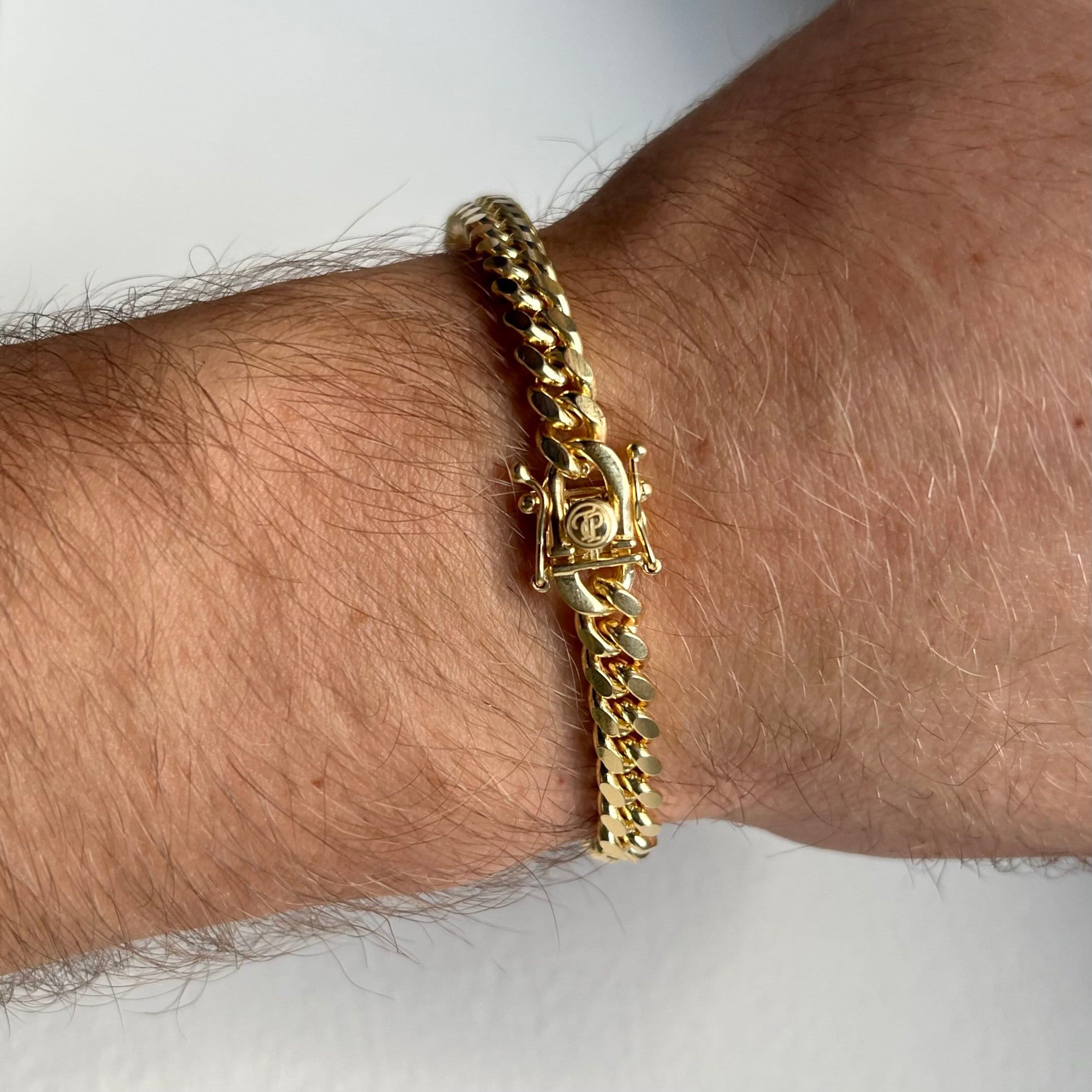 Dm For Order 👉 7296807771 Follow 👉 @fashion_jewellers_india . . Trending Men's  Hand Bracelet For Look Royal 🤠 One Gram Gold Forming… | Instagram