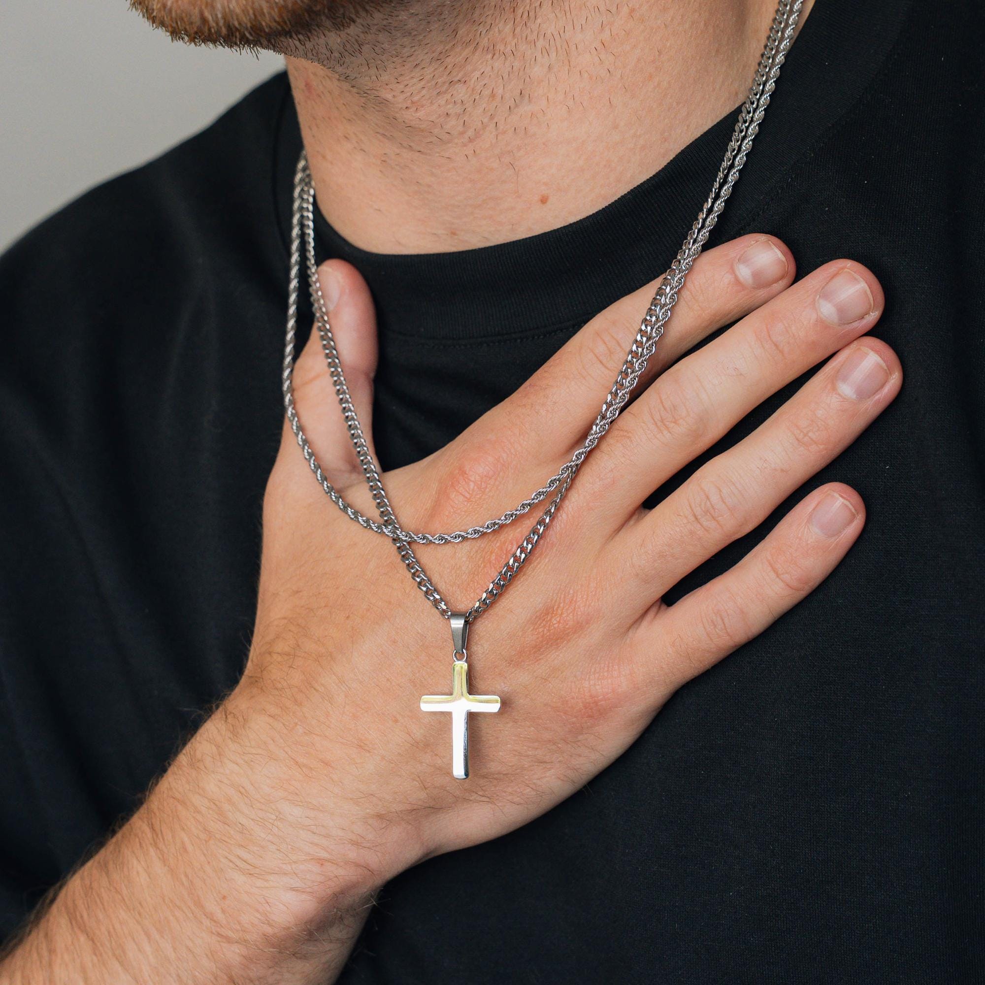 Ozzy cross necklace - Etsy 日本