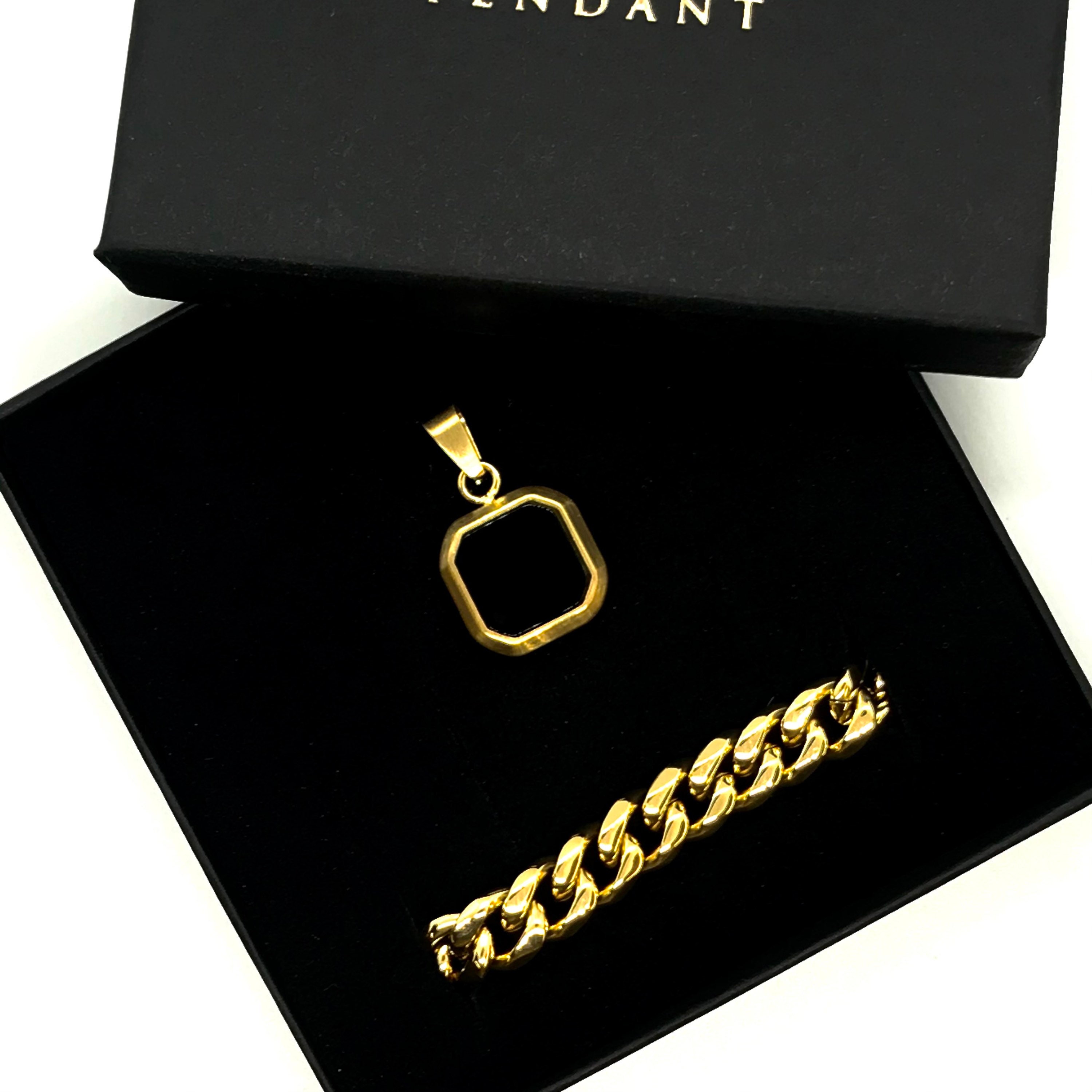 18K Gold Necklace Black Onyx Stone 