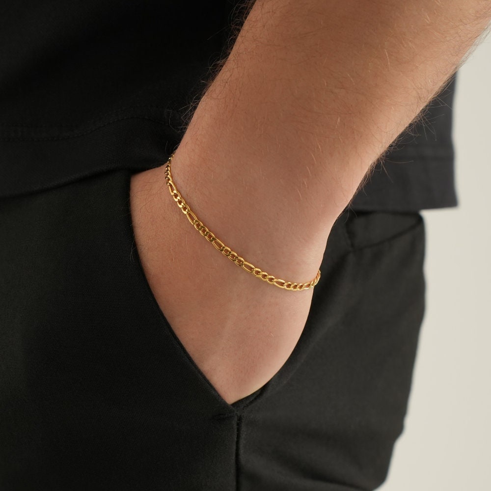 Gold figaro bracelet sale