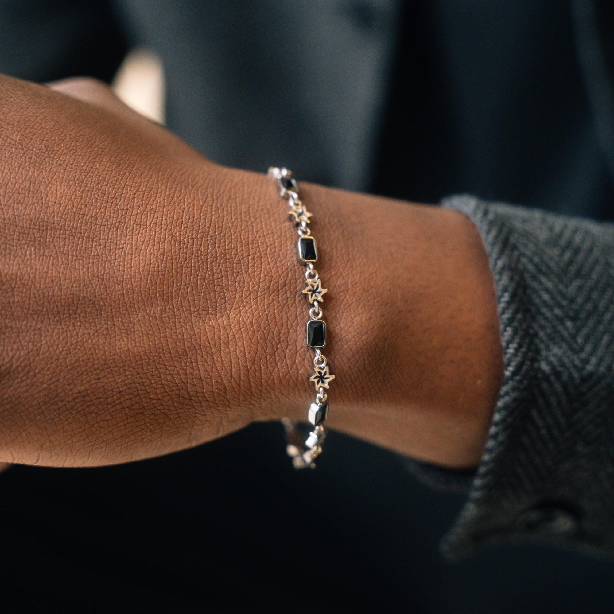 Black silver clover bracelet - Etsy 日本