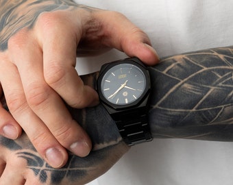 Reloj para hombre - Reloj de pulsera de acero inoxidable negro - Movimiento japonés negro y dorado - Caja de regalo - Joyería para hombre - Reloj para hombre de Twistedpendant - Etsy España