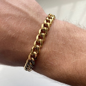 Bracelet fait main avec 75 fils torsadés et chaîne fine dorée à l'or fin