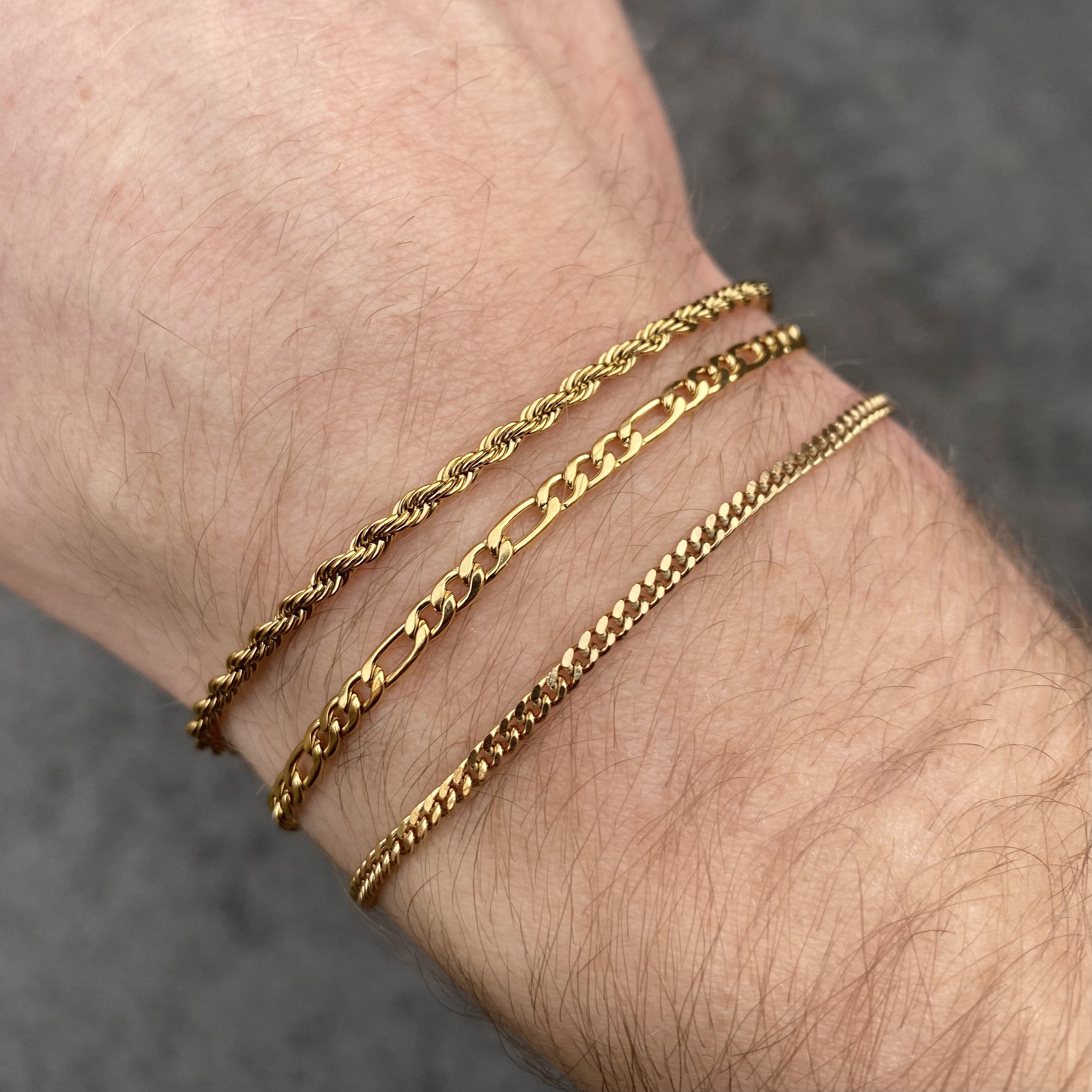 Vintage 18k Gold Curb Chain Bracelet