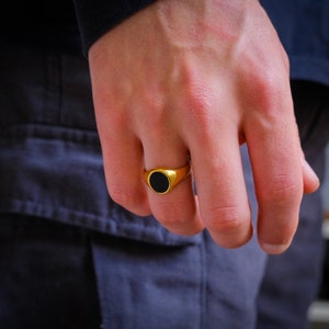 18K Gold Signet Ring Men - Mens Onyx Rings - Rings for Men - By Twistedpendant