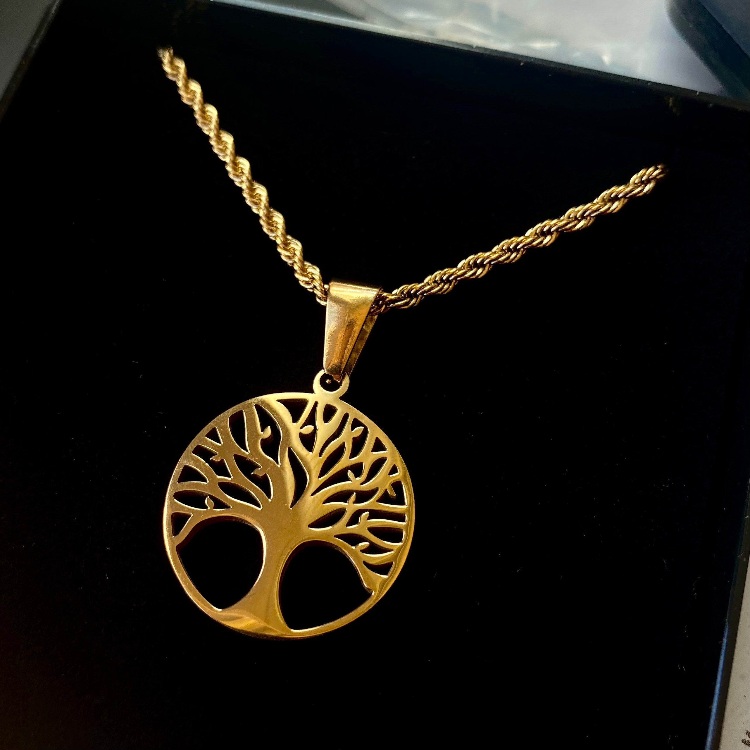 Large Sterling Silver Circular Tree of Life Pendant Necklace (FOR Both Men & Women