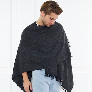 Men&#39;s festival clothing Men&#39;s Wool ponchos