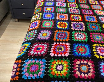 READY TO SHIP 42''X50'' Weighted Granny Square  Blanket, Granny Square Throw Blanket, Boho Blanket, Crochet Blanket, Customizable Blanket,