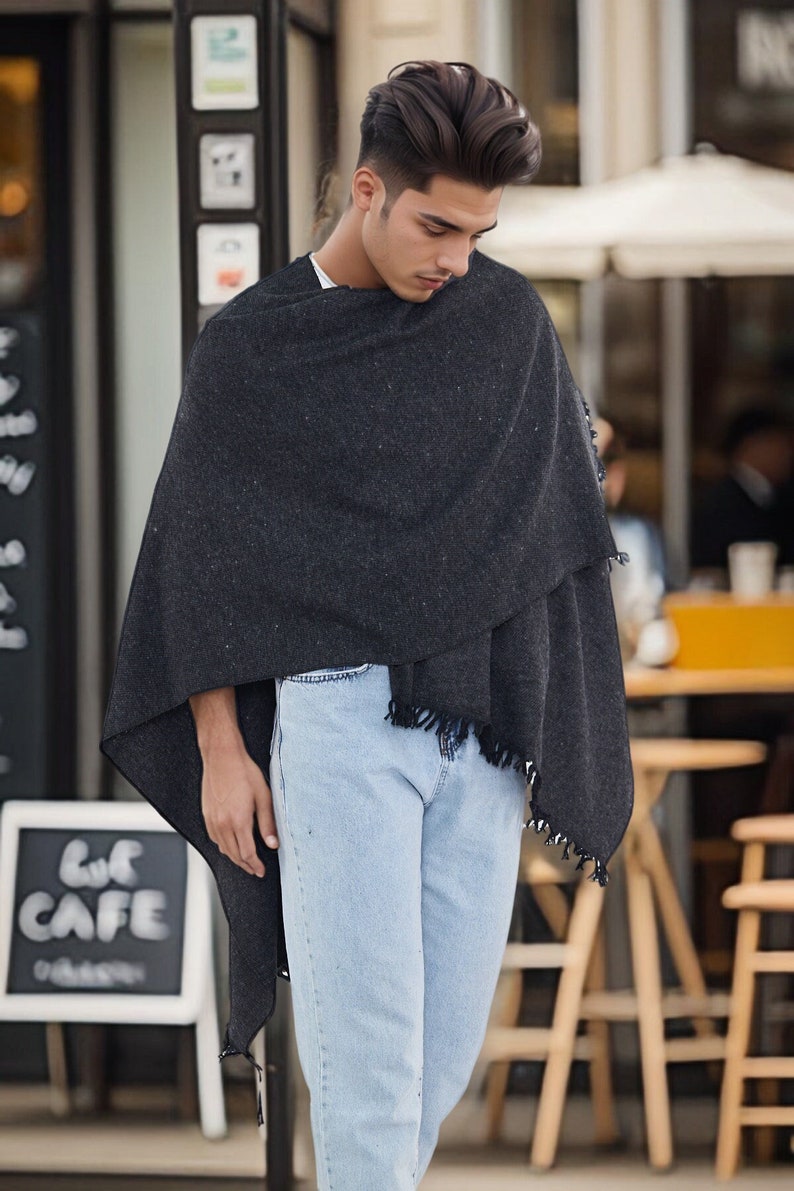 Grey Poncho Men, Winter Mens wear, Wool Poncho Men, Warm Poncho Men, Winter Poncho Men, Husband gift, Boyfriend Gift