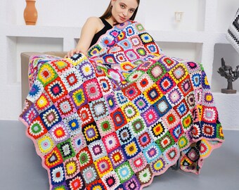 Handgestrickte afghanische Decke aus Baumwollmischung: Retro Grandma Square Design