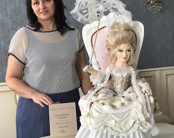 Marie Antoinette-kunstpop – Rococo-koningin, Franse modefiguur met paraplu, waaier