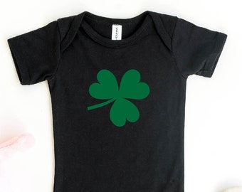 St. Patrick's Day Onesie, Shamrock Bodysuit, Green Shirt, Lucky Shirt, Iris Outfit for Baby, St Patrick's Family Matching Shirts