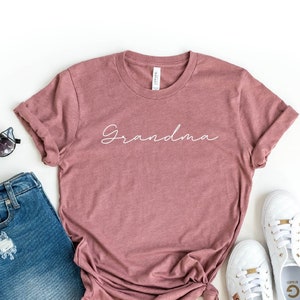 Grandma Shirt, Grandma Gift, Grandma T-shirt, Gift for Grandma, Mother's Day Gift, Grandma Mother's Day, Shirt for Grandma, Gigi Tee